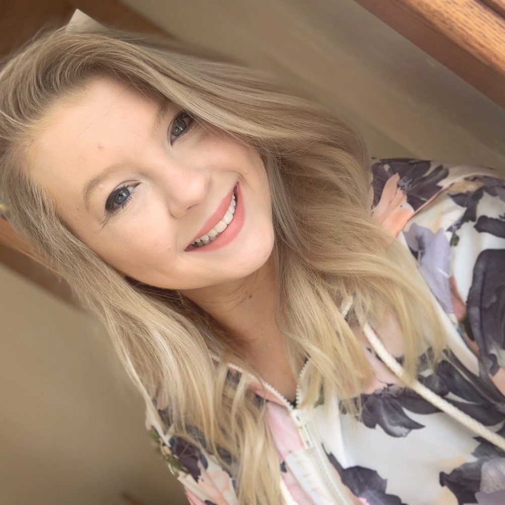 Meet your Posher, Emmy